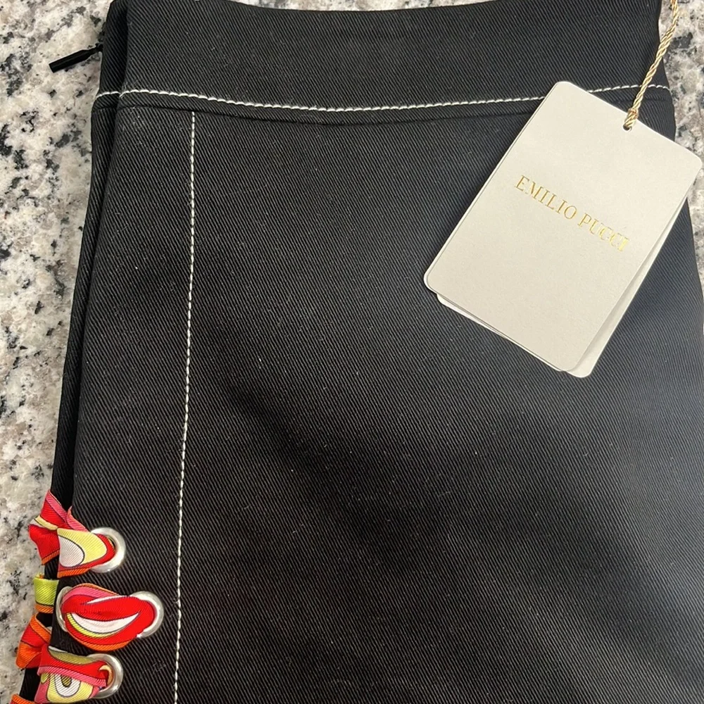 I’m selling an Emilio Pucci skirt brand new I can not fit - Picture 5 of 5
